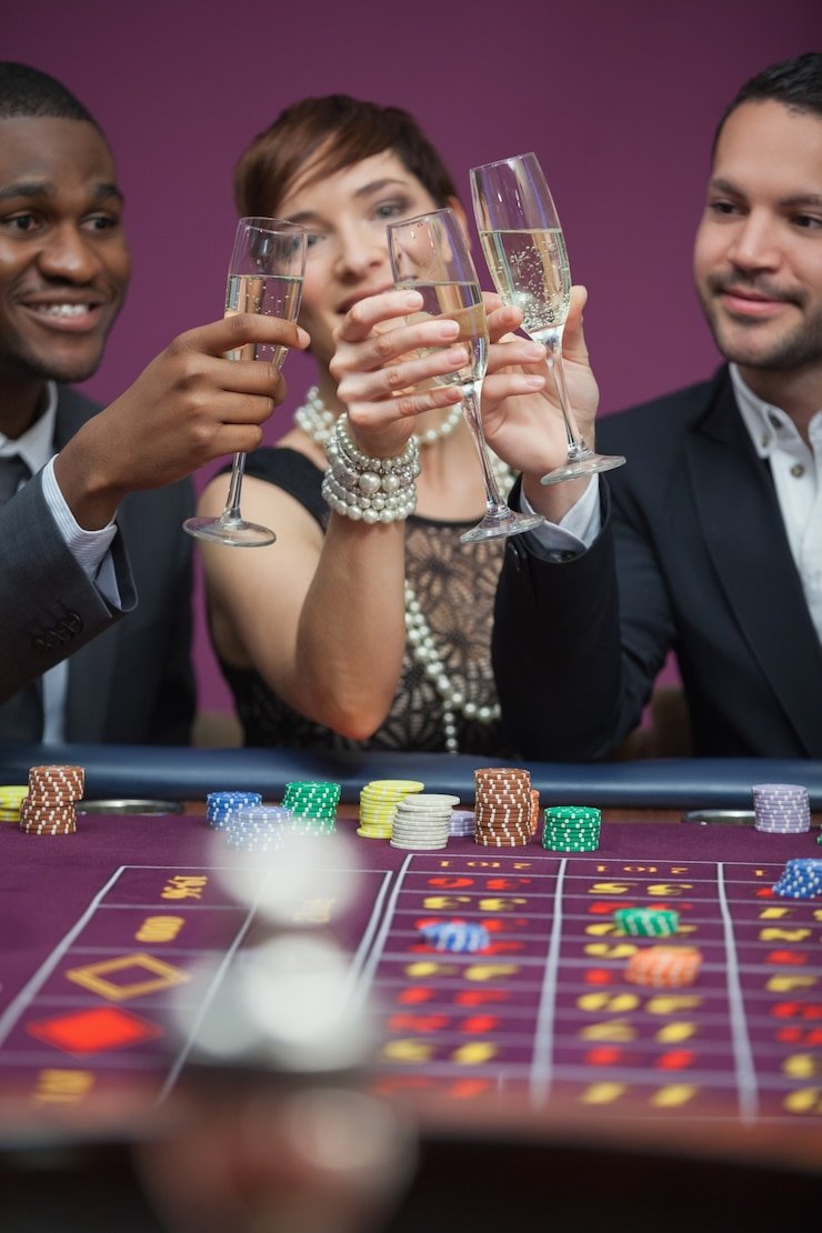 Tampilan live dealer Andar Bahar di platform kudabola dengan kartu yang terbuka jelas
